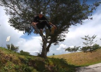 Alejandro Celis | 1.5.5 En la Mitad del Mundo | Ecuador